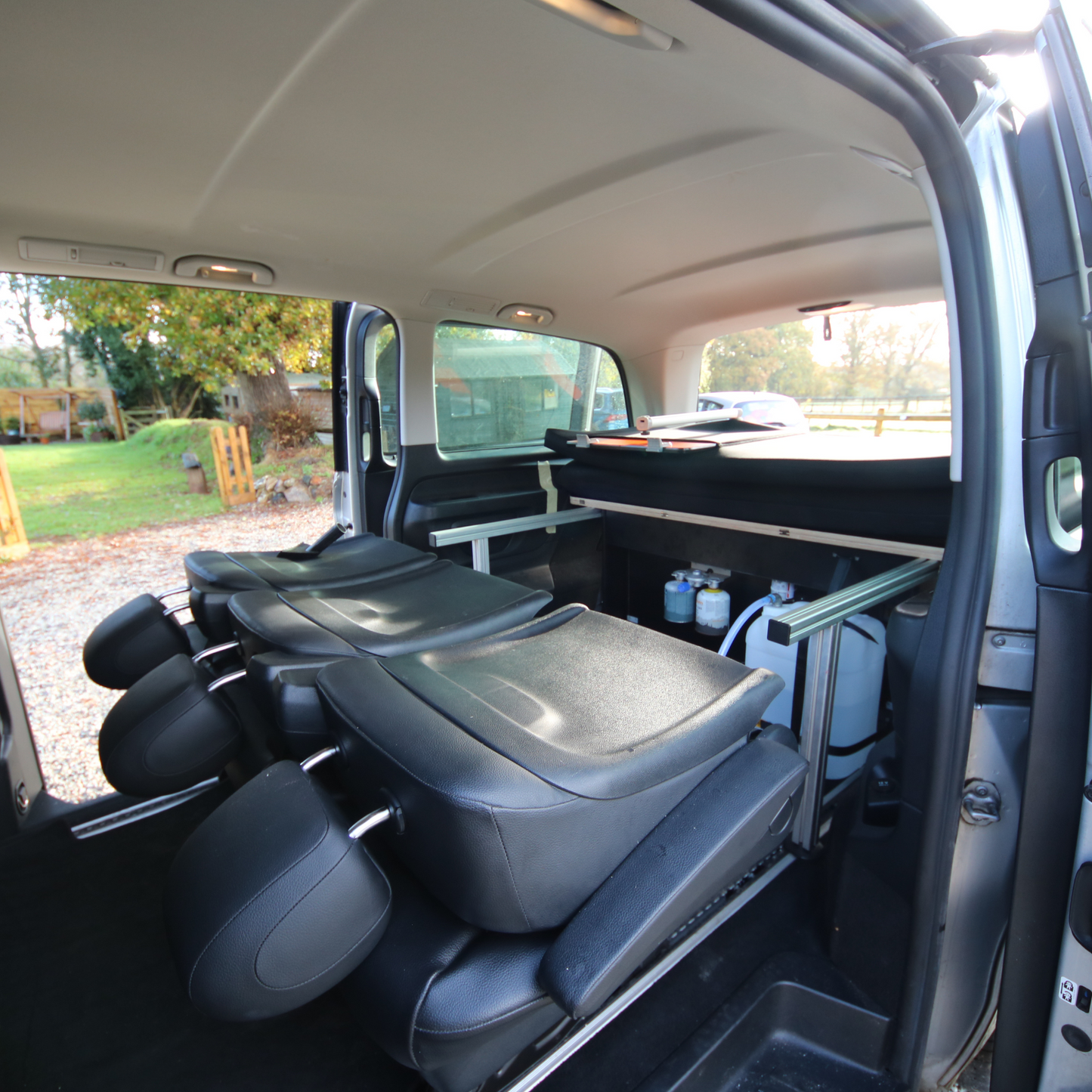 Mercedes Vito camping kitchen pod